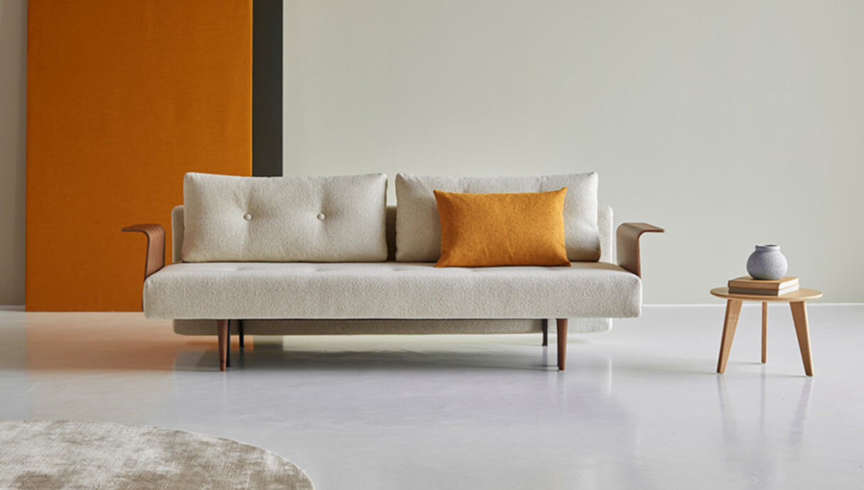 הספות היפות אינוביישן Recast-Plus-Dark-Styletto  (צילום: יחצ)