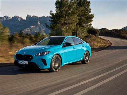 M235 עם 300 כ“ס