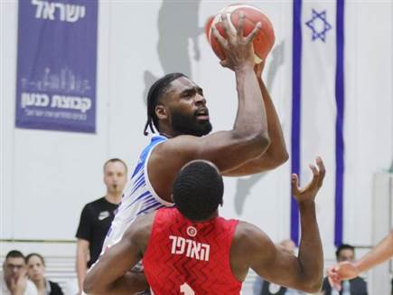 פייזל היה מהמצטיינים בשורות רמת גן (שיבר)