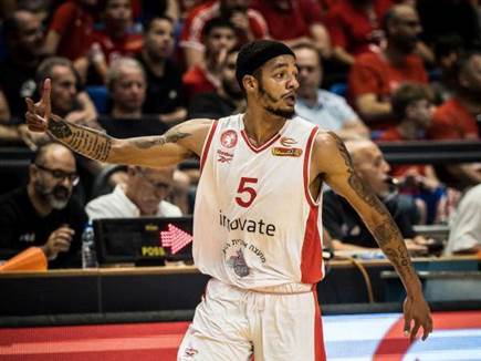 אל אמין כיכב מחוץ לקשת (קרני)