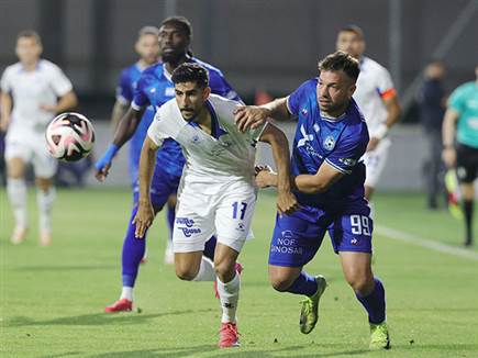 ולא היתה קרובה לשער (צילום: אלן שיבר)