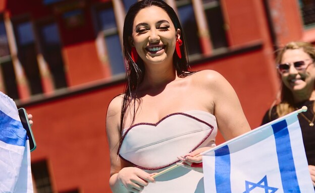 יובל רפאל בשטיח הטורקיז (צילום: Alma-Bengtsson_EBU)