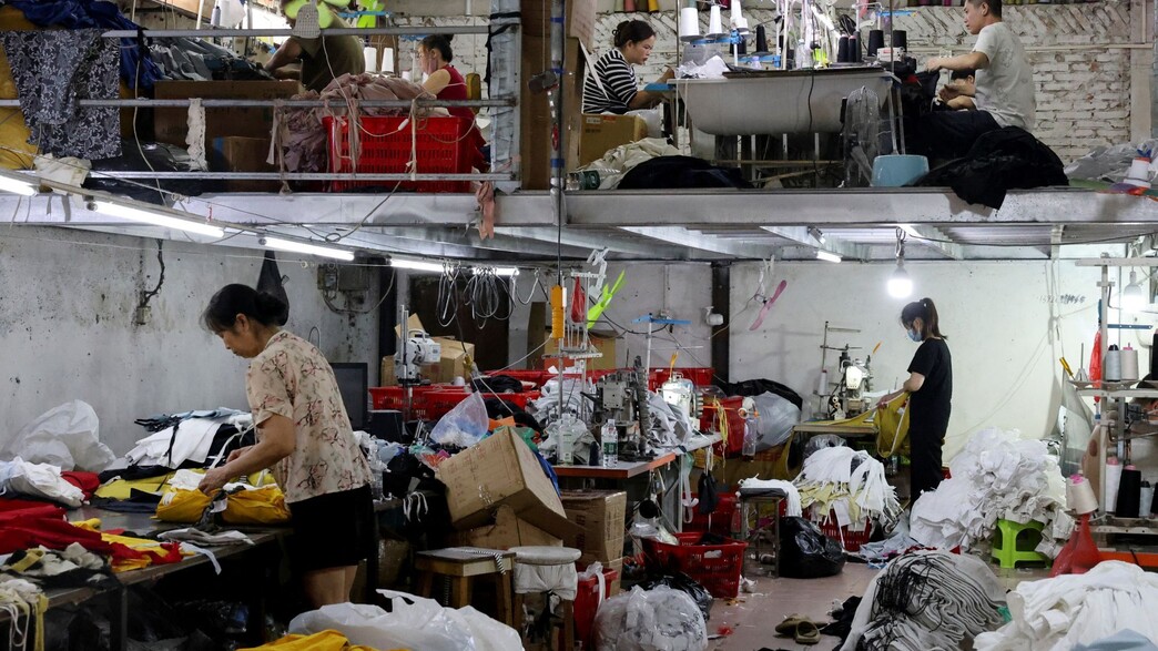 מפעל סיני לייצור טקסטיל מפעל סיני לייצור טקסטיל