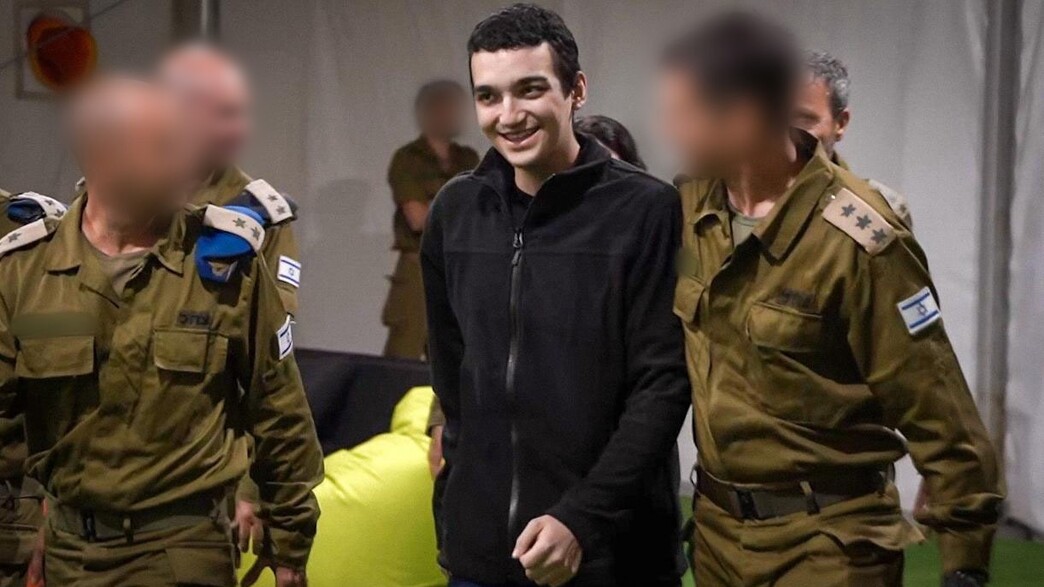 עידן אלכסנדר במפגש המרגש עם משפחתו