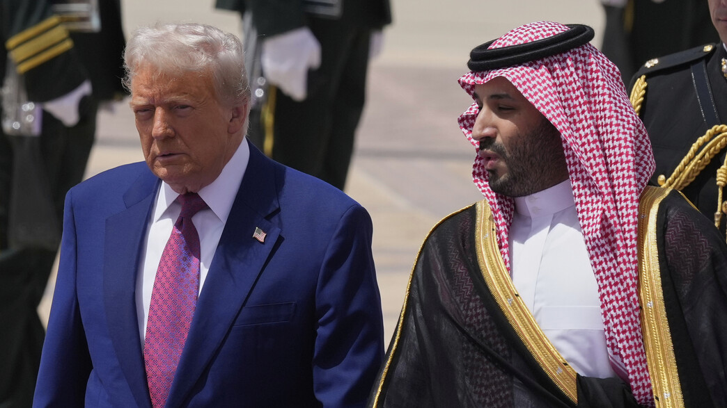 הנשיא דונלד טראמפ לצד בן סלמאן בביקור בסעודיה