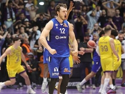 (צילום: אלן שיבר) (צילום: ספורט 5)