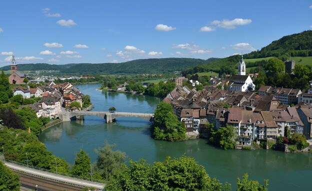 אשת טורס - היער השחור