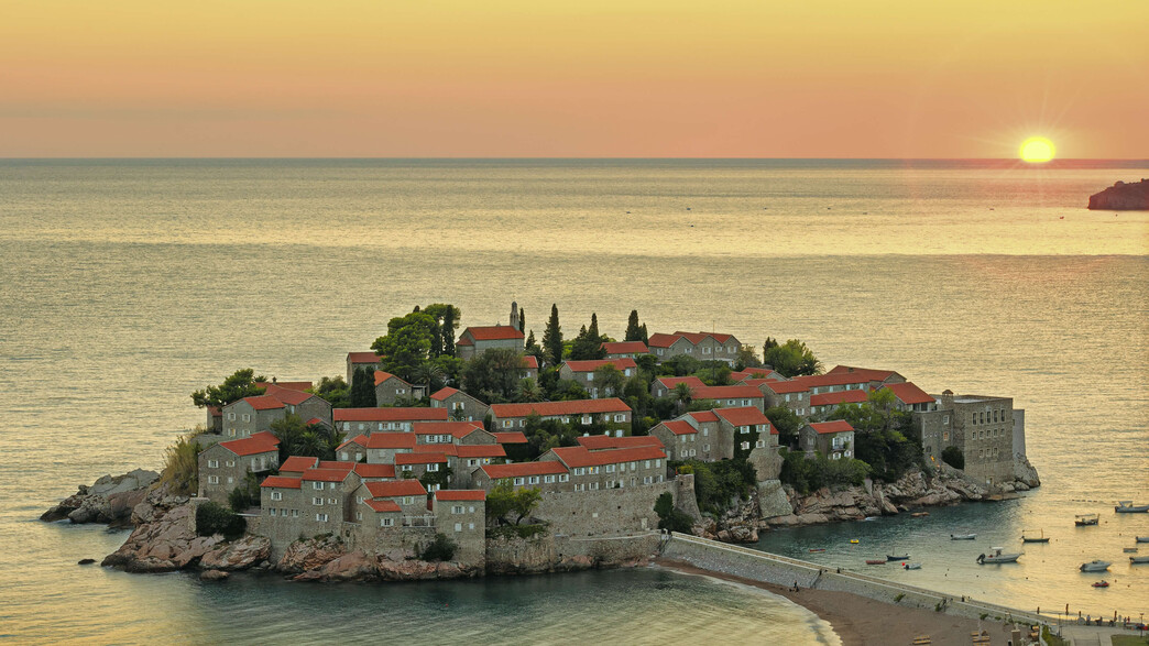 אשת טורס - מונטגרו