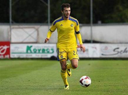 במדי מכבי ת“א. לא יכול היה לחכות (האתר הרשמי) (צילום: ספורט 5)