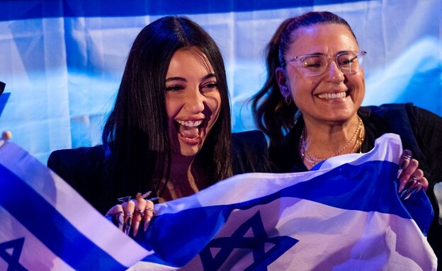 יובל רפאל בחצי גמר אירוויזיון 2025 (צילום: Alma-Bengtsson_EBU)