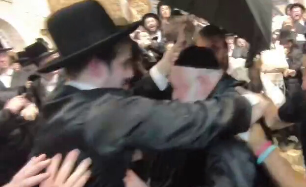 השר גולדקנופף הותקף במירון (צילום: מאיר פרידמן, חדשות מהרגע)