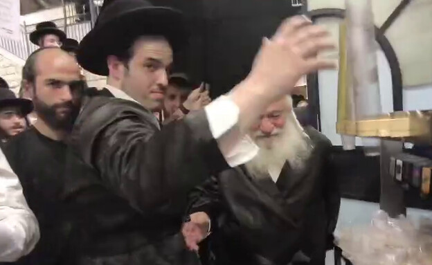 השר גולדקנופף הותקף במירון (צילום: מאיר פרידמן, חדשות מהרגע)