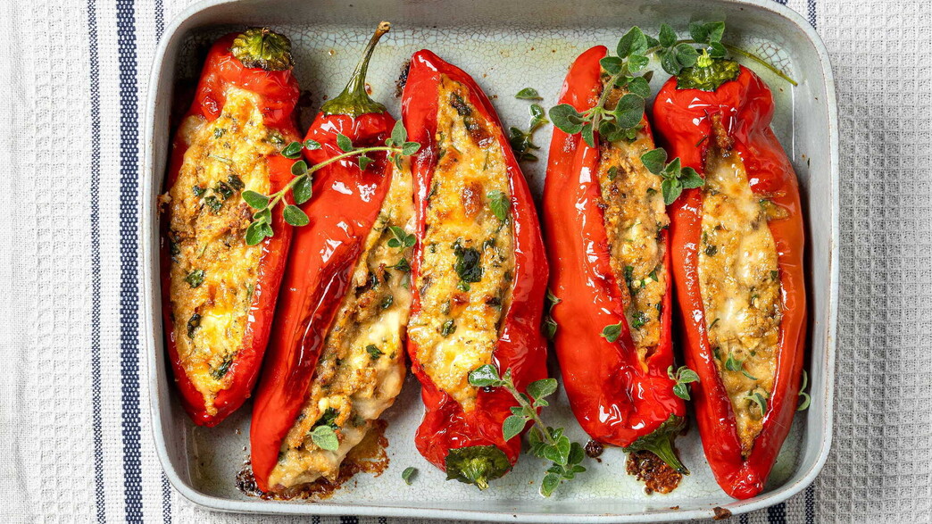 פלפל שושקה במילוי גבינות ופטריות פלפל שושקה במילוי גבינות ופטריות