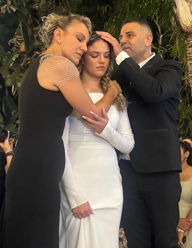 אבי כאכון ואשתו