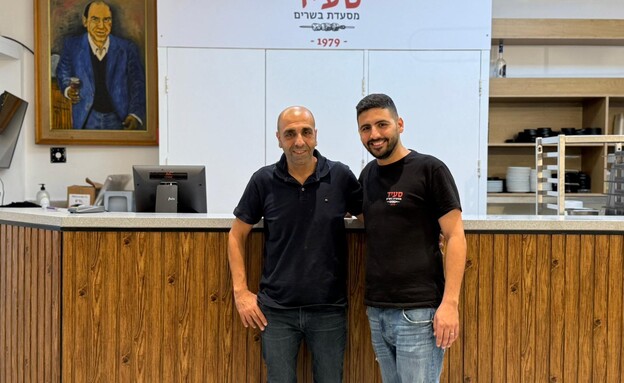 עובדיה וסער משיח ממסעדת סעיד באור יהודה (צילום: לין לוי, mako אוכל)