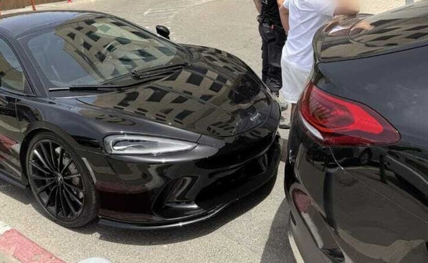 השתוללו על הכביש עם מכוניות יוקרה - ונעצרו בעקבות סרטונים שהעלו