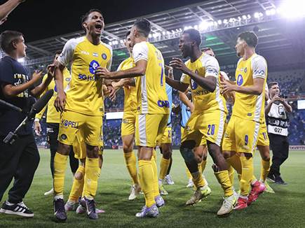 אבל זה לא עצר את החגיגות של מכבי ת“א (מאור אלקסלסי)