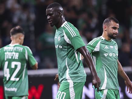 השאיר את חיפה בעשרה שחקנים. סק (מאור אלקסלסי)