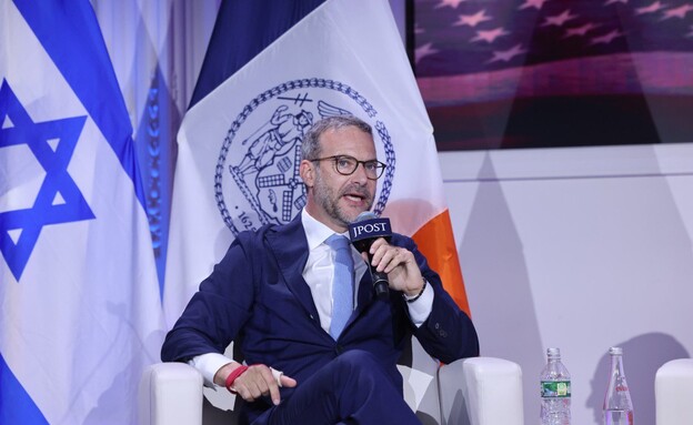השליח אדם בוהלר בכנס הג'רוזלם פוסט (צילום: מארק סלם)