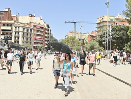 "רוצחי תינוקות": חשד - יהודים נרדפו בברצלונה על ידי עשרות