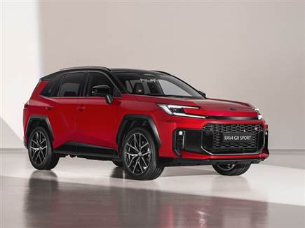 ויש גם גרסת GR Sport באווירה ספורטיבית