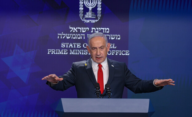 ראש הממשלה בנימין נתניהו במסיבת עיתונאים (צילום: אלכס קולומויסקי, פלאש 90)