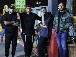 בקבוצה יבדקו מי מסוגל לשחק (אלן שיבר) (צילום: ספורט 5)