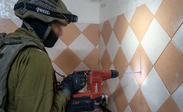 מיפוי בתיהם של שני המחבלים שסייעו ברצח צאלה גז ז