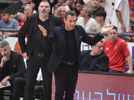 איטודיס, הקבוצה שלו פתחה מצוין את המשחק (שיבר)