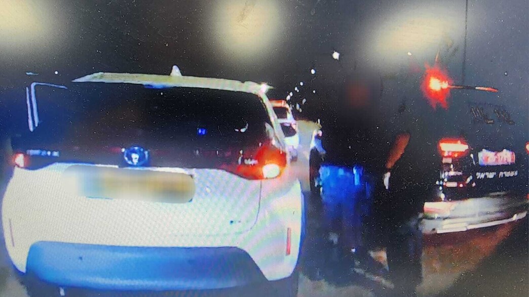 מעצר השוטר הפלסטיני שגנב רכב בתל אביב מעצר השוטר הפלסטיני שגנב רכב בתל אביב