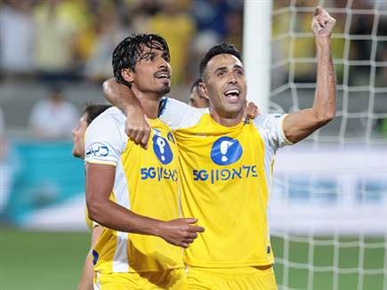 גול רודף גול והיא לא שוכחת (אלן שיבר) גול רודף גול והיא לא שוכחת (אלן שיבר)