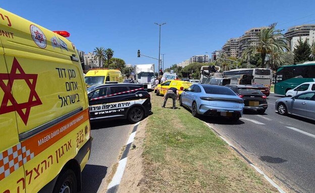 זירת הדריסה בתל אביב (צילום: מד