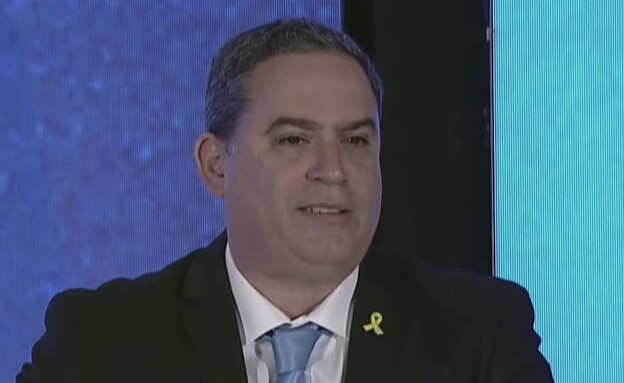 עו