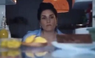 הפרסומת מעוררת המחלוקת של חברת נובו נורדיסק לזריקות הרזיה (צילום: מתוך הפרסומת של חברת התרופות "נובו נורדיסק" (Novo Nordisk), צילום מסך)