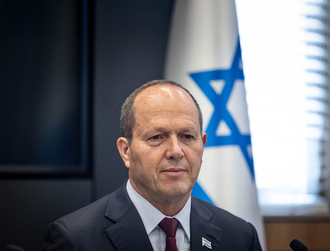 השר והאתר: כך קונה ברקת כוח פוליטי