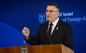 שר החוץ גדעון סער (צילום: יונתן זינדל, פלאש 90)