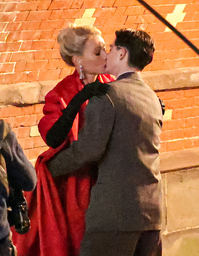 טימות'י שאלאמה, גוונית' פאלטרו