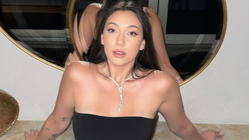 יובל רפאל בשחור יובל רפאל בשחור