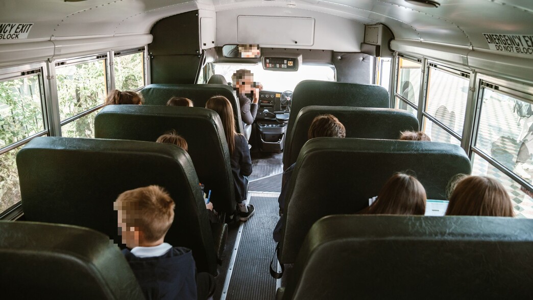 ילדים באוטובוס ילדים באוטובוס