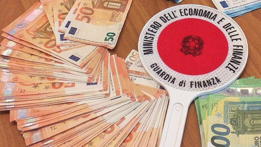 כסף שנתפס במבצע נגד הלבנת הון באיטליה