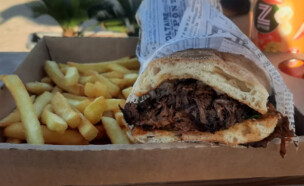 בורגר נוימן (צילום: @noymana48, instagram)