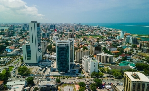 נוף לאגוס ניגריה (צילום: Kehinde Temitope Odutayo, shutterstock)