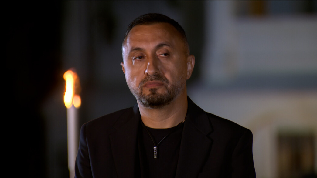 רוני אינסאז