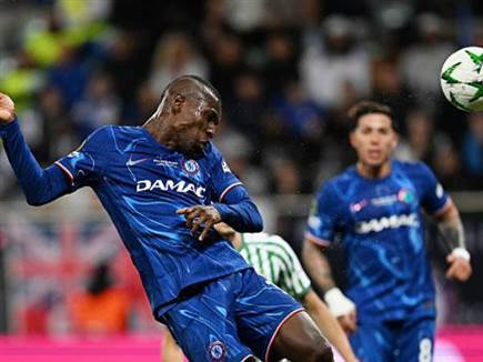 הנגיחה שהשלימה את המהפך. ג'קסון (GETTY)