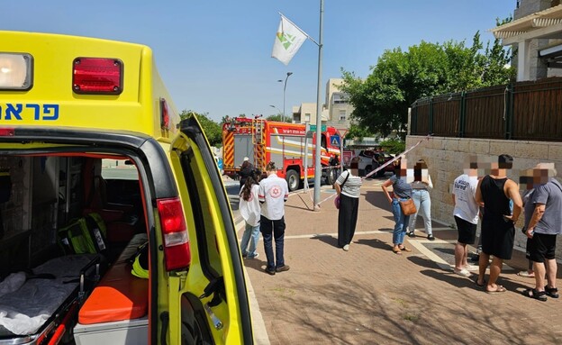 אם וילד נספו בשרפה שפרצה בביין מגורים במודיעין (צילום: דוברות מד"א)