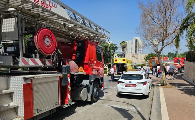 אם וילד נספו בשרפה שפרצה בביין מגורים במודיעין (צילום: דוברות מד