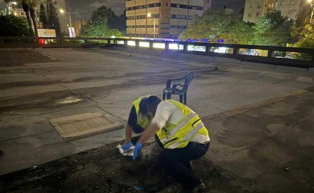 זירת מותו הטרגי של הצעיר בן ה-15 בהרצליה (צילום: דוברות המשטרה)