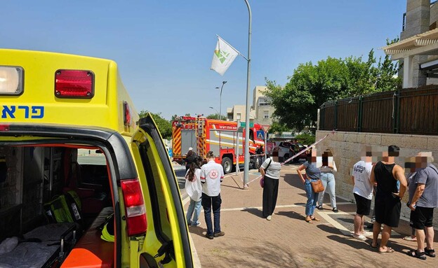 חשד לרצח כפול: ילד כבן 10 ואישה כבת 50 נספו בשריפה במודיעין (צילום: דוברות המשטרה)