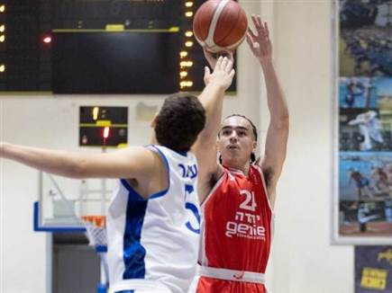 מהבולטים בנוער האדום (ספי מגריזו, איגוד הכדורסל) (צילום: ספורט 5)