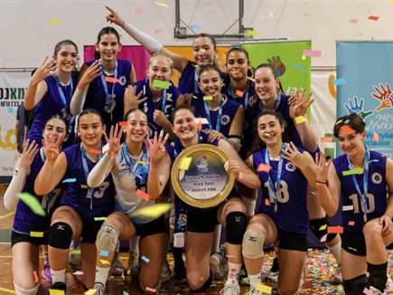 רמת אביב חוגגת אליפות רביעית ברציפות (צילום: ספורט 5)